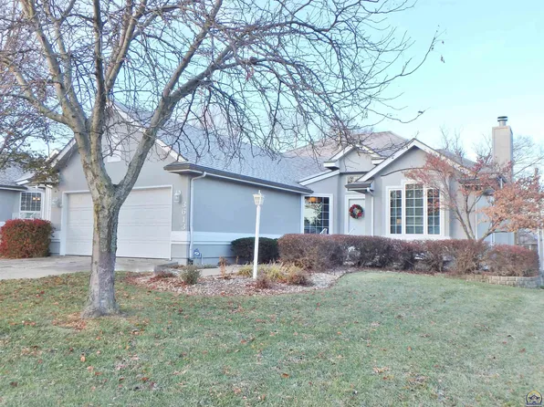 3613 SW Ashworth Ct, Topeka, KS 66614