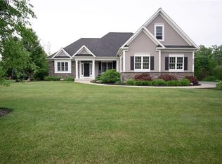 6590 Bradhurst St, Victor, NY 14564