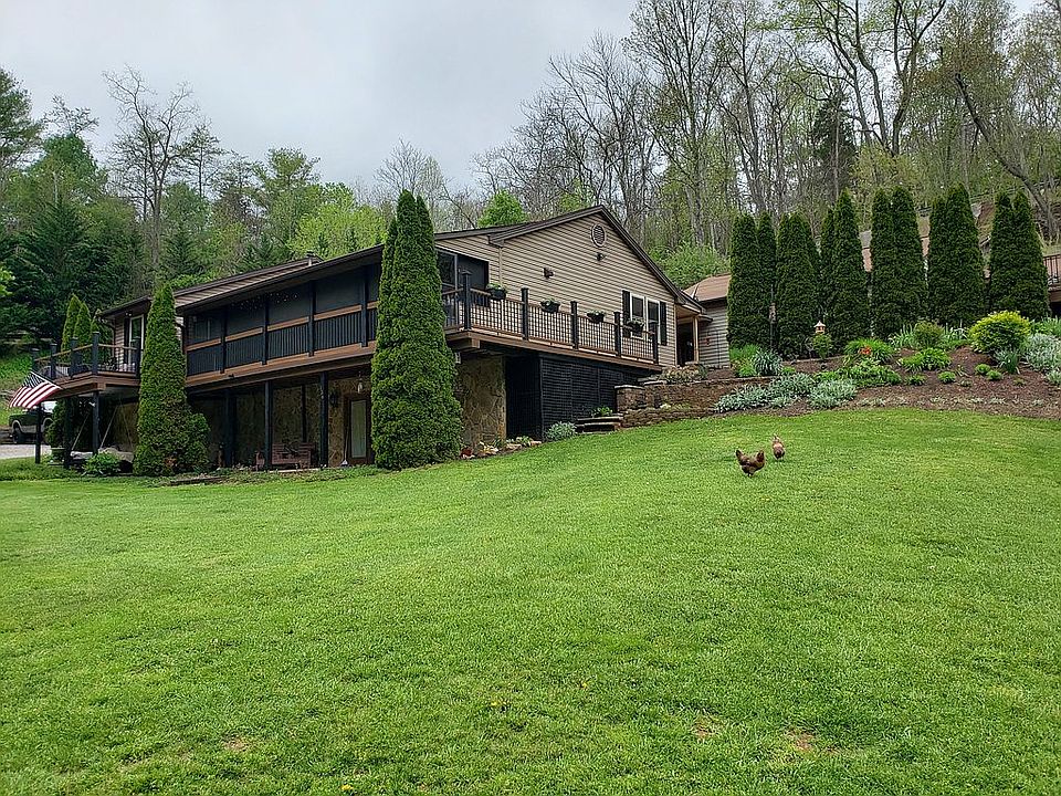 1st image of 136 Willowcroft Ln