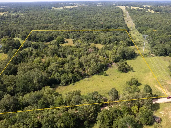 E Allison Rd, Atoka, OK 74525