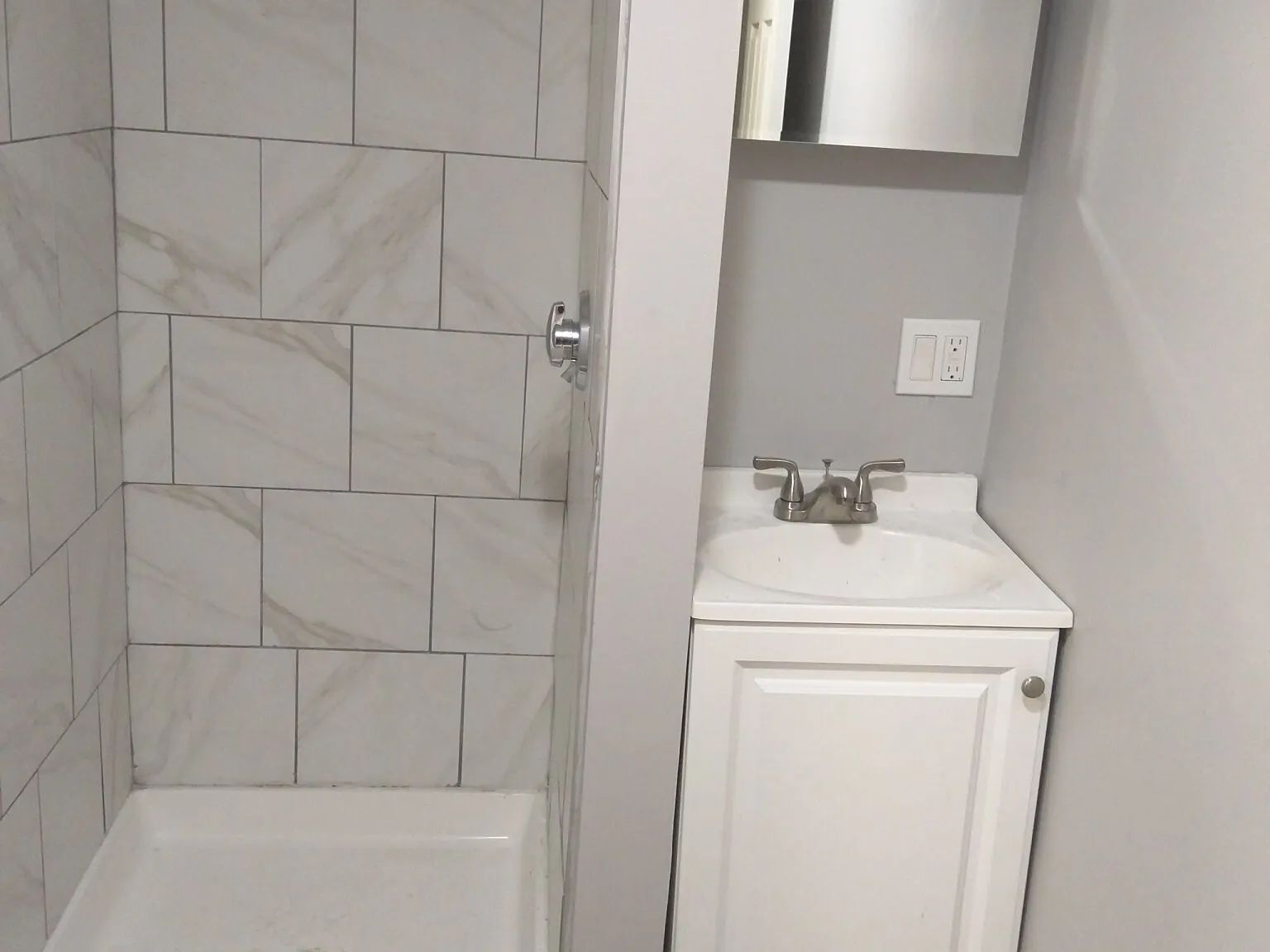30-32 Touro Ave - 30 — Photo 3