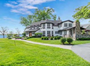 2027 S Shore Dr, Delavan, WI 53115