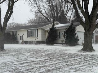 505 S Sherman St, Boyden, IA 51234