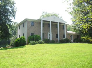 7100 Lakeview Dr, Warrenton, VA 20187