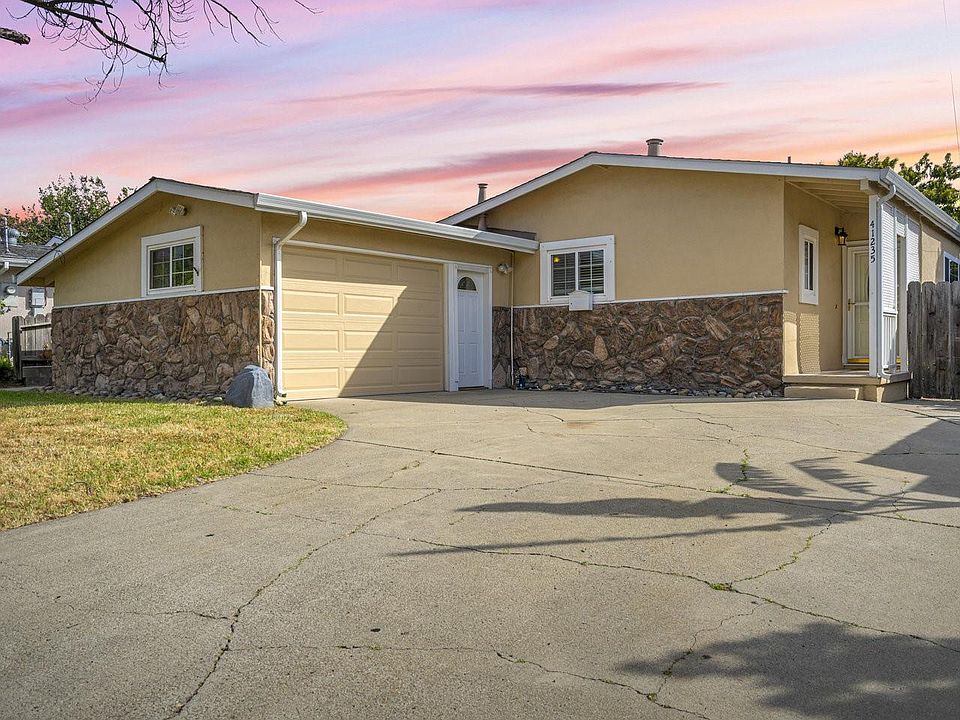 1st image of 41235 Norman Ct