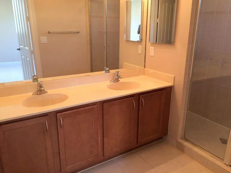 590 Amador Ln #4 — Photo 10