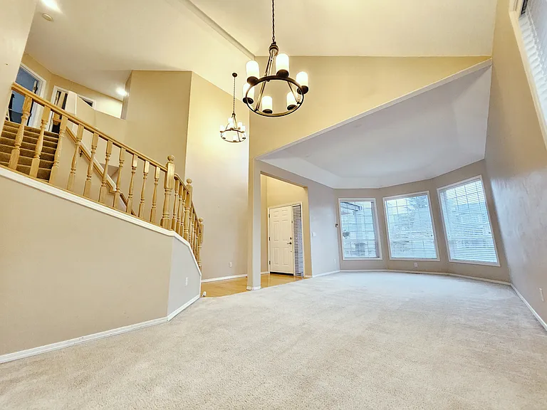 8925 SW Iowa Dr — Photo 4