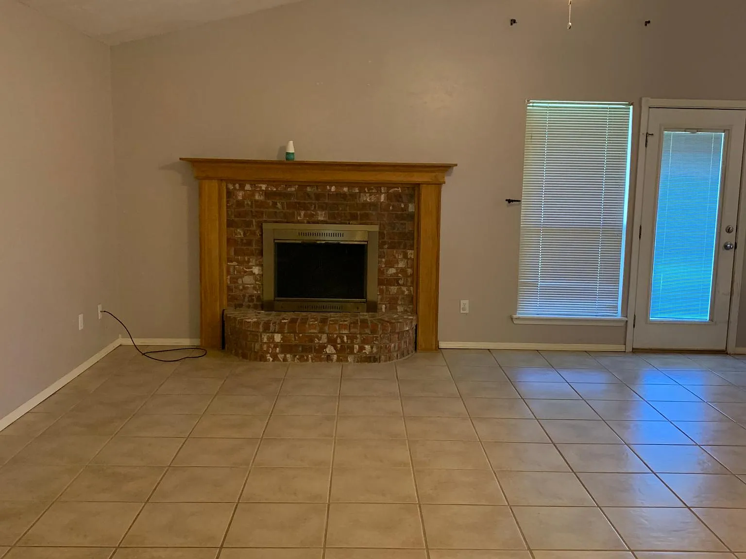 3 bed, 1500 sqft, $1,575 — Photo 4