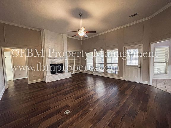 4th image of 2602 Saint Andrews Dr
