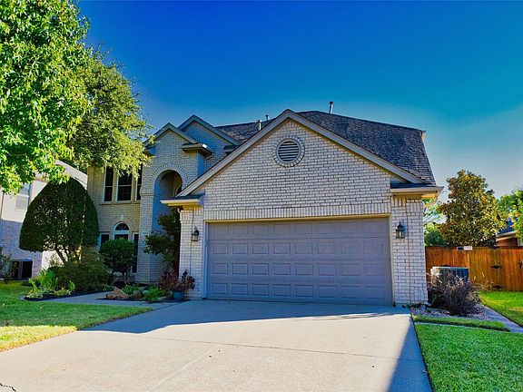 2nd image of 1613 Weatherwood Dr