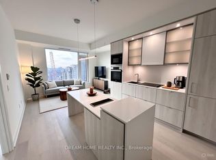 11 Yorkville Ave #1601, Toronto, ON M4W 0B1