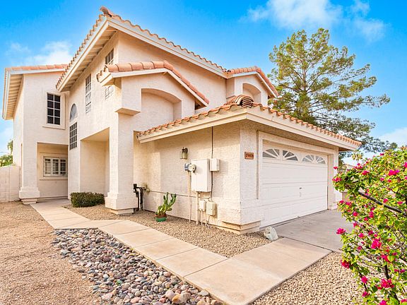 Walkway to front door