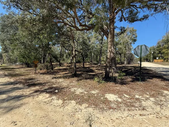 7711 NW 150th Ln, Trenton, FL 32693