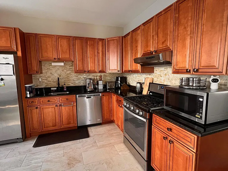 16 Stallion Ct — Photo 11