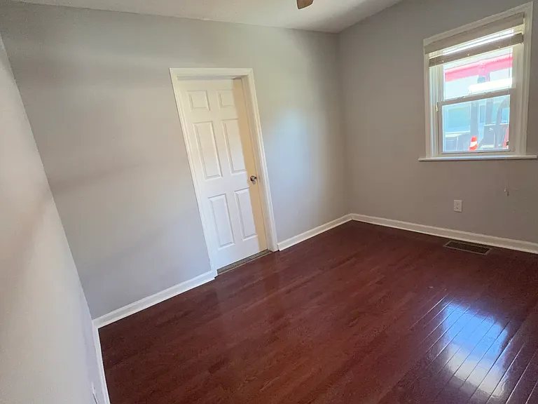 4912 Laurel Ave — Photo 29