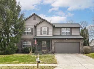 10867 Pine Bluff Dr, Fishers, IN 46037