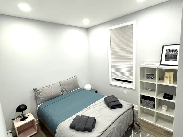 17 Troy Street image 13 of 16