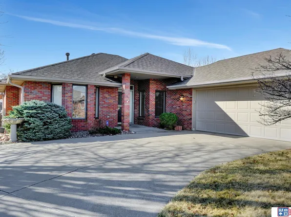 5041 Eagle Ridge Rd, Lincoln, NE 68516