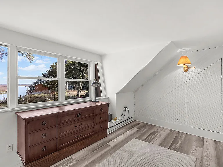 1321 Azalea Ave — Photo 23