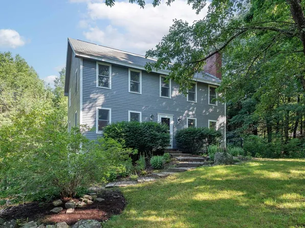 39 Haynes Road, Deerfield, NH 03037