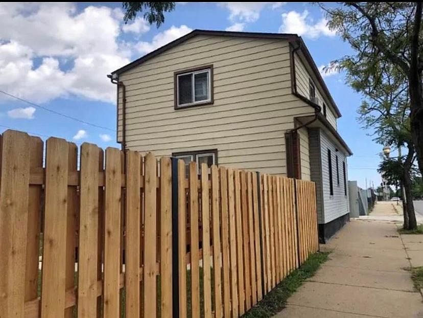 1st image of 6657 S Knox Ave Rear 1