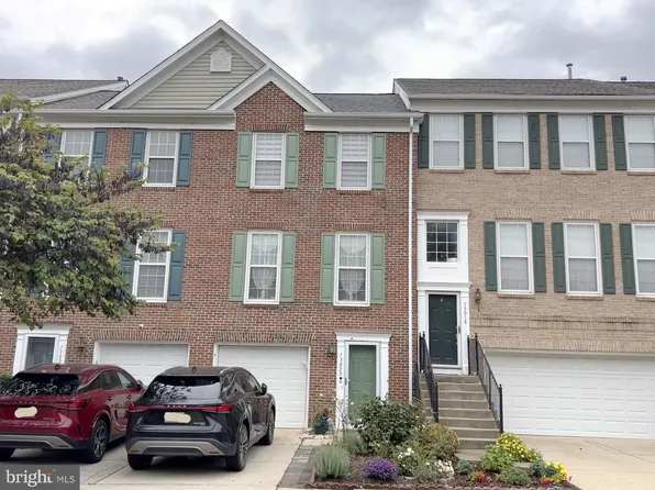 13020 Rose Petal Cir, Herndon, VA 20171