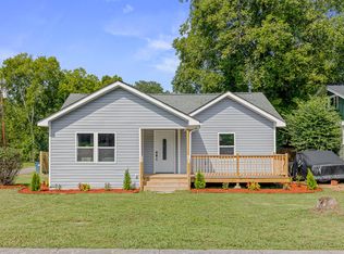 1207 Lee Ave, Rossville, GA 30741