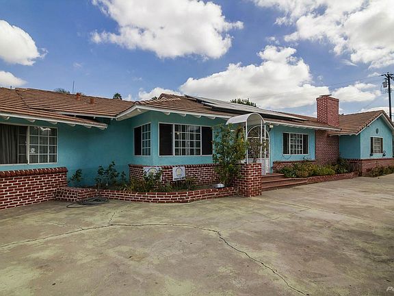 1670 Rolling Greens Way-large-002-8-Front of Home-1500x1000-72dpi