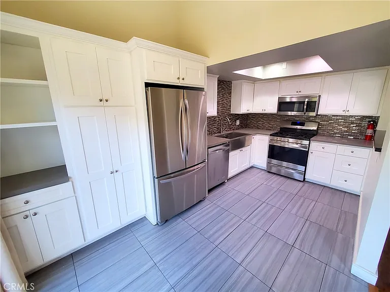86 S Sierra Madre Blvd #6 — Photo 8