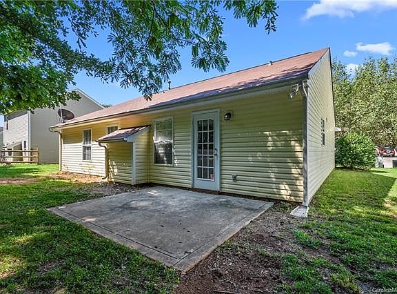 2nd image of 2243 Mancke Dr