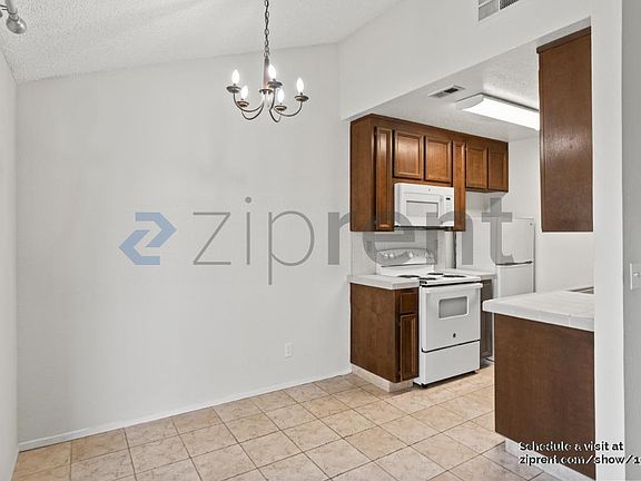5th image of 1910 La Terrace Cir