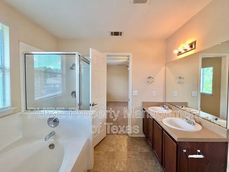 7412 Cayenne Ln — Photo 14