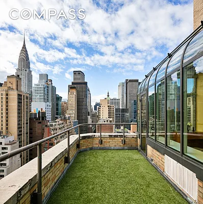 Sold by Compass | media 6