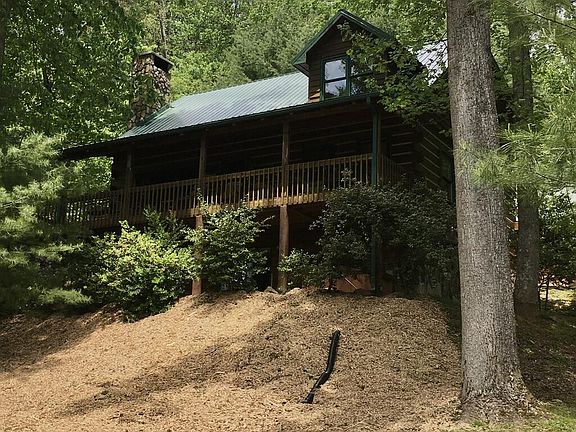 2nd image of 2655 Daves Rd