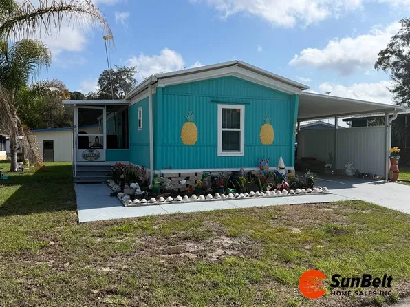 324 Gardenia Dr, Fruitland Park, FL 34731