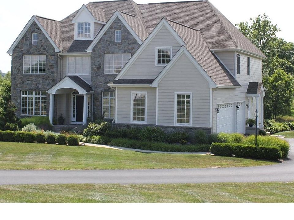 1st image of 106 Galvin Cir