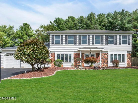 14 Old Monmouth Drive, Manalapan, NJ 07726