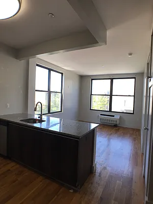 Rented by City Vista Inc | media 3