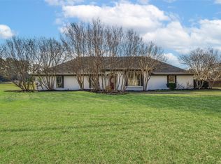 200 Valley View Trl, Double Oak, TX 75077