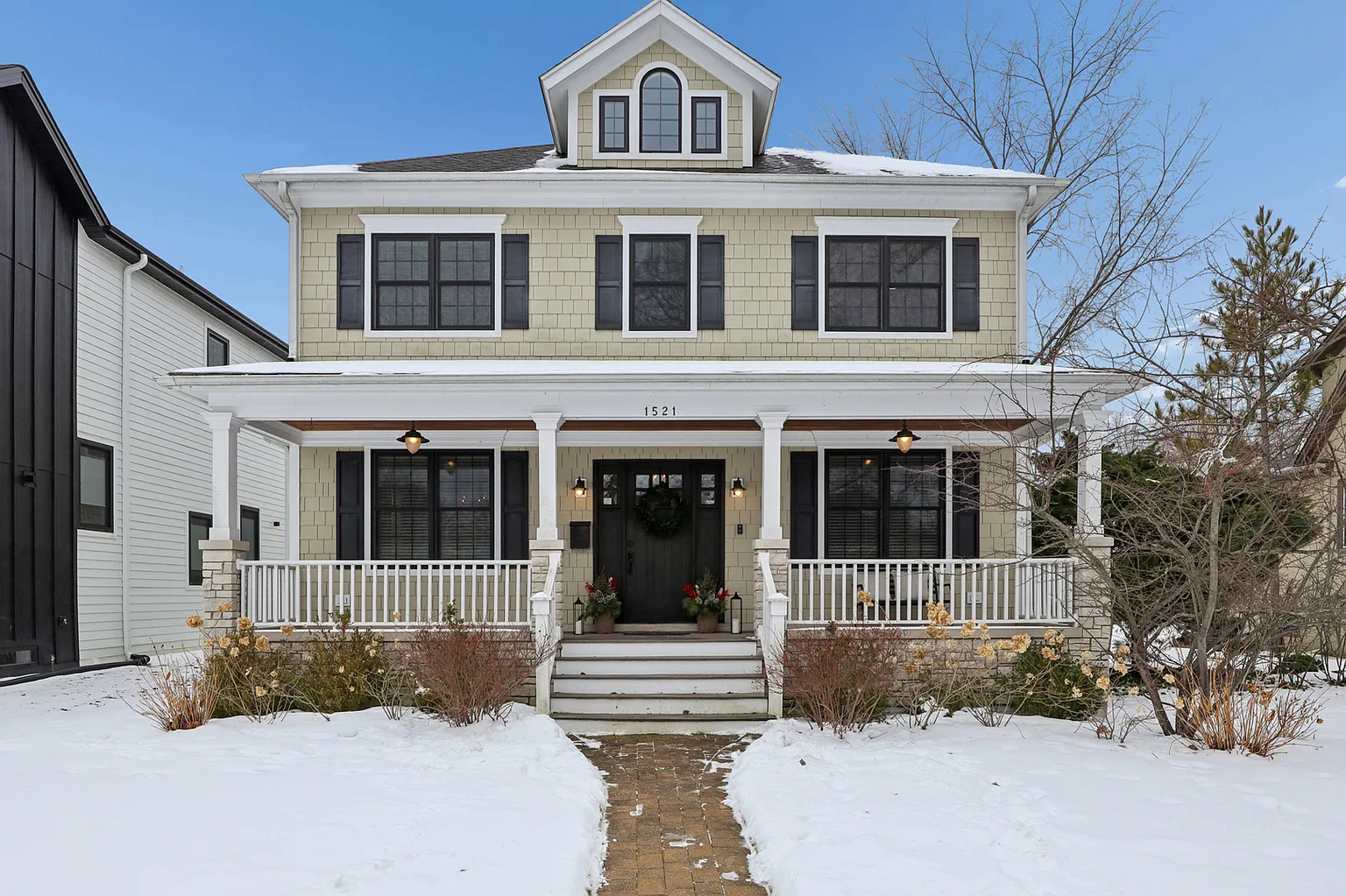 1521 Gregory Ave photo 1