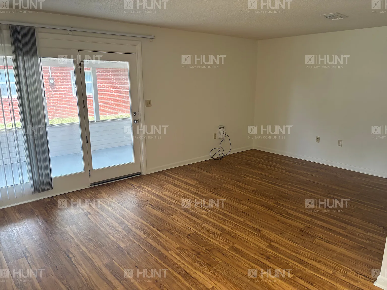 3 bed, 1.5 bath, 1304 sqft, $1,625 — Photo 3