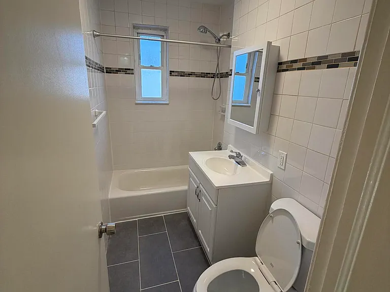 110 Beechwood Pl — Photo 8
