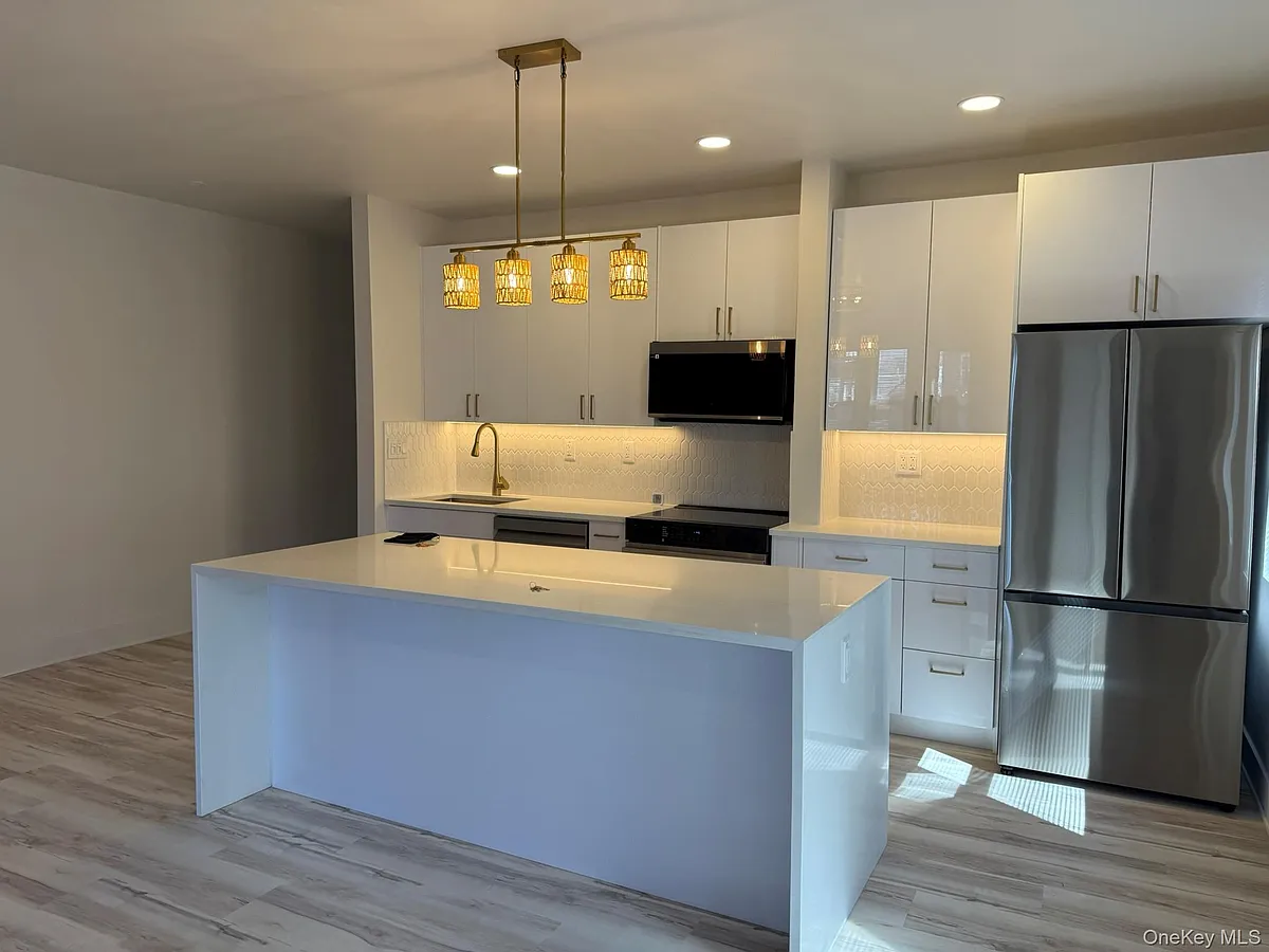 Building Photo - 35-25 190th St #1