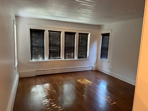1847 Wesley Ave Photo 1