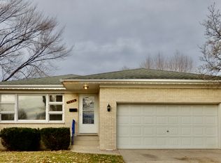 1332 W Mulloy Dr, Addison, IL 60101