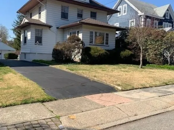 415 Hillside Ave, Clifton City, NJ 07110