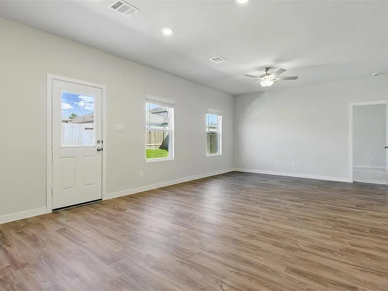 25187 Leather Leaf Ct — Photo 16
