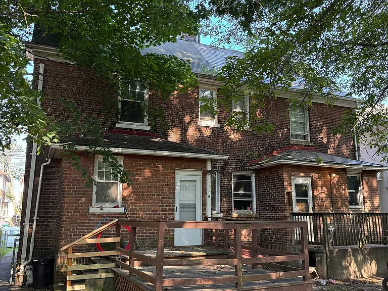 309 East Ave — Photo 28