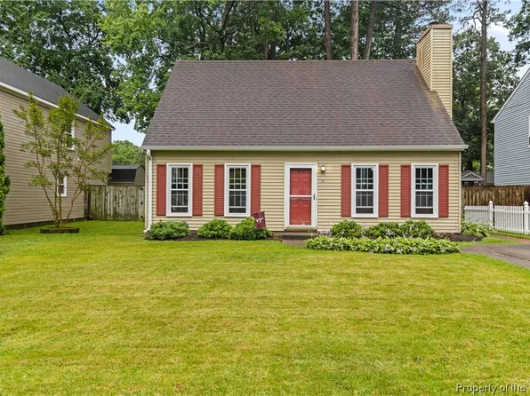 24 Mellon St, Newport News, VA 23606