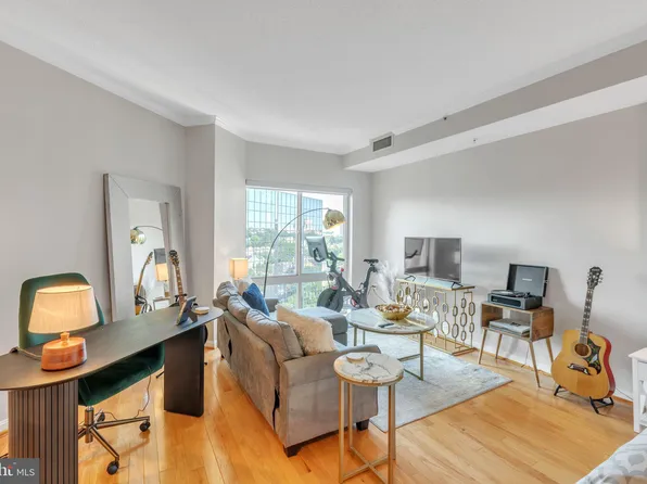 3101 Hampton Dr #1619, Alexandria, VA 22302